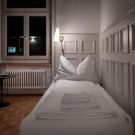 Zum Guten Glueck Konukevi Zürih