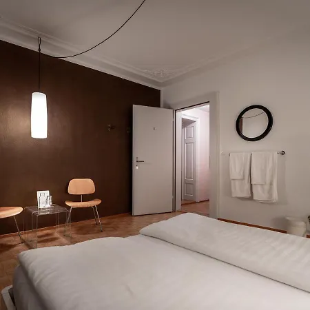 Zum Guten Glueck Konukevi Zürih