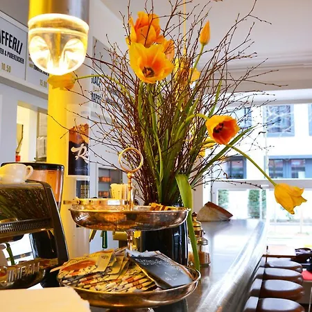 غيستهاوس زوم غوتن غلوك بيت ضيافة زيورخ