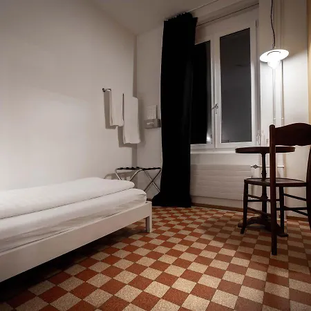 غيستهاوس زوم غوتن غلوك * زيورخ