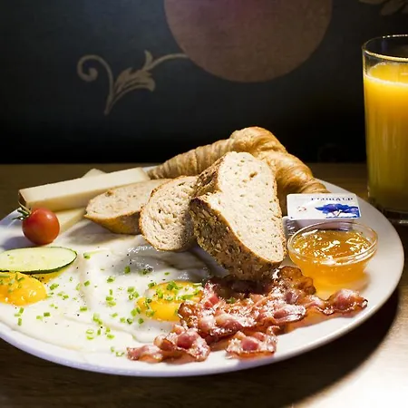 בית הארחה Zum Guten Glueck ציריך